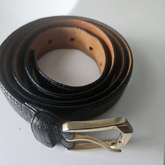 Jos. A. Bank Other - Jos A Bank Genuine Leather Belt Men 42
